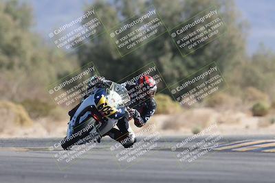 media/Nov-01-2025-CVMA (Sat) [[fc0f7531b8]]/Race 4-500-400-350 Supersport/